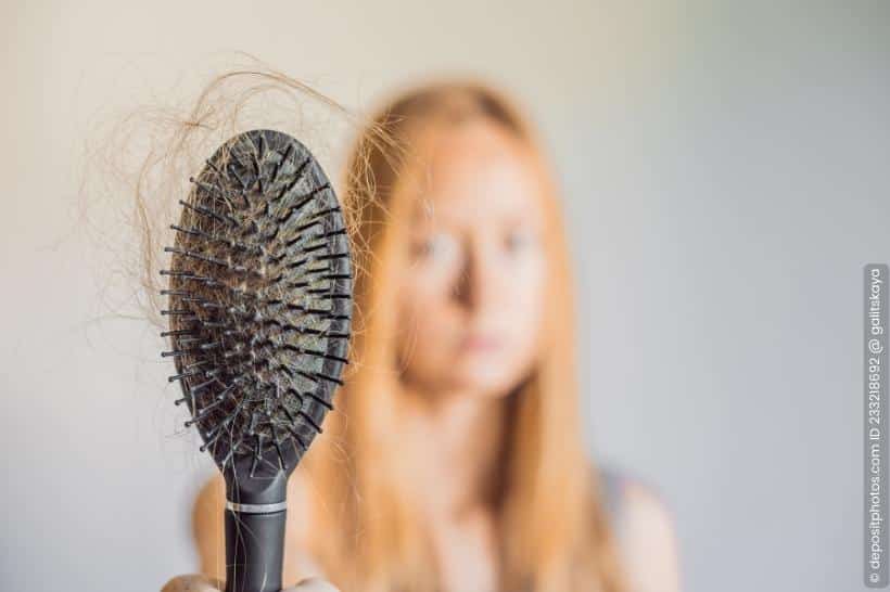 Haarbürste reinigen: Tipps und Tricks für eine saubere Bürste