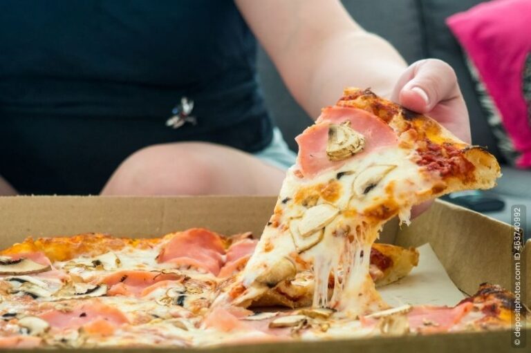 Pizza warm halten